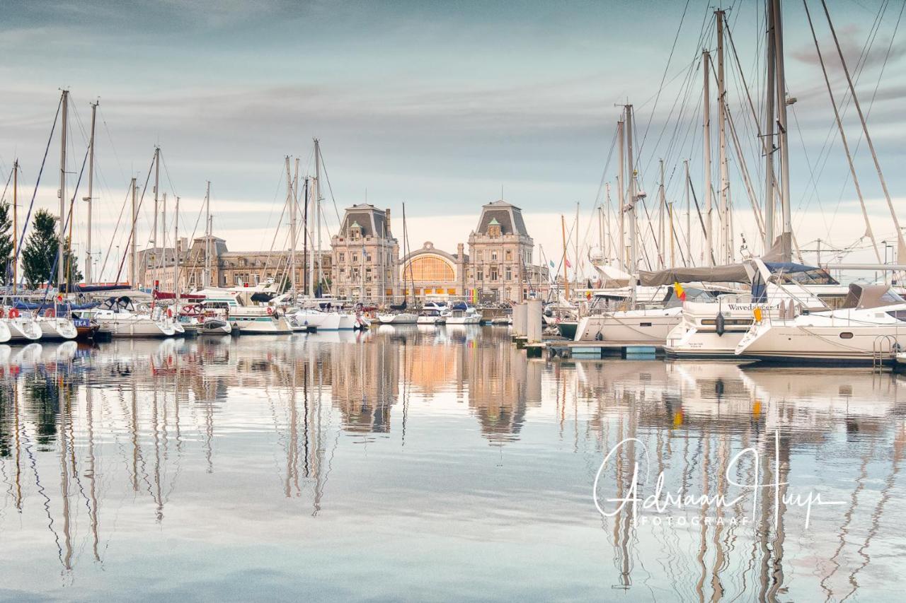 Studio Met Groot Zonneterras Centrum Oostende Luaran gambar